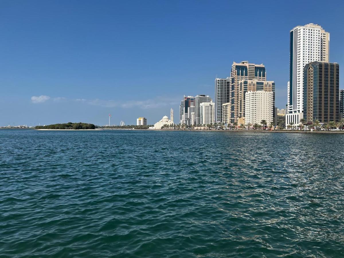 Holiday Home 2 Bedrooms Apartment For Family Only Sharjah Exterior photo