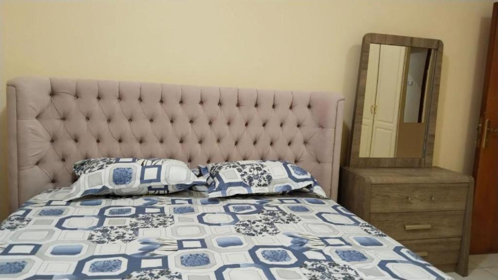 Holiday Home 2 Bedrooms Apartment For Family Only Sharjah Exterior photo